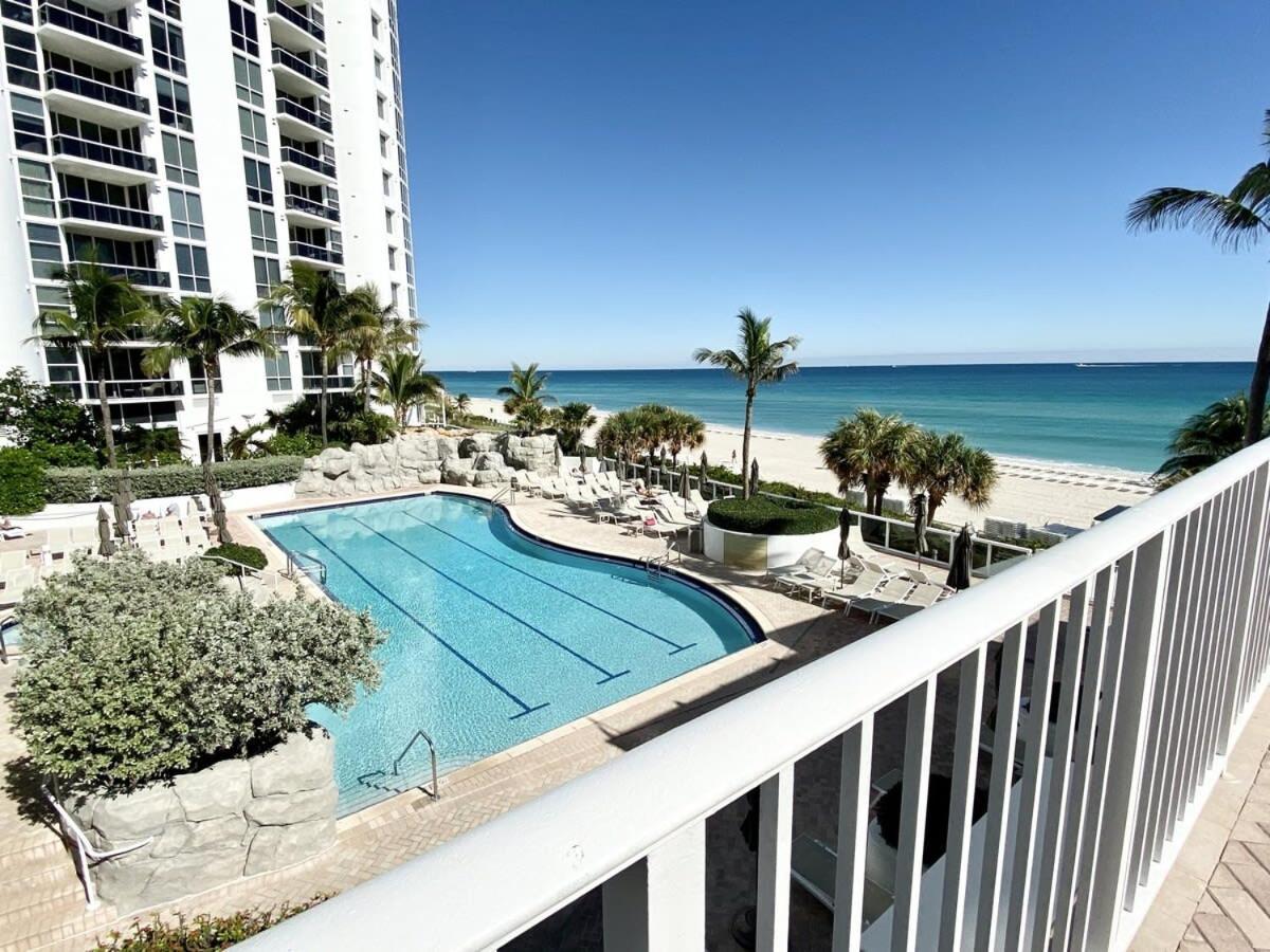 Trump International Resort By Zen Vacation Rentals Miami Beach Exterior foto