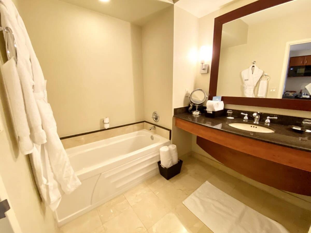 Trump International Resort By Zen Vacation Rentals Miami Beach Exterior foto