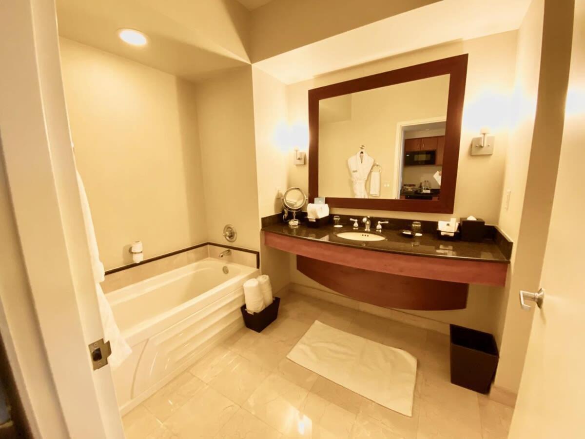 Trump International Resort By Zen Vacation Rentals Miami Beach Exterior foto